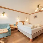 Biohotel Leutascherhof 4*