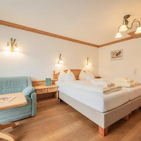 Biohotel Leutascherhof 4*