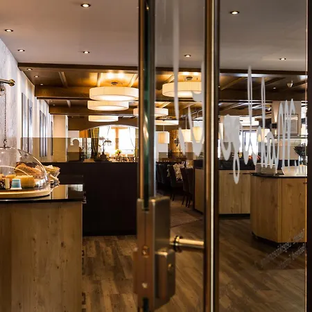 Biohotel Leutascherhof 4*