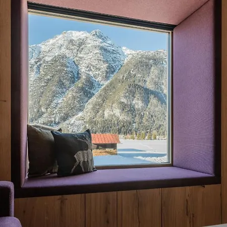 露塔施霍夫比奥酒店 洛伊塔施